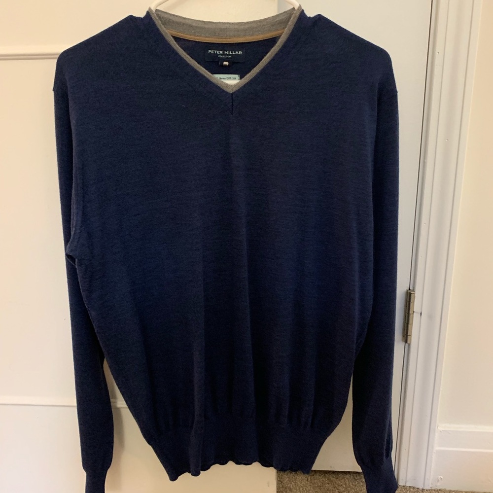 Never worn! 70% merino 30% silk medium